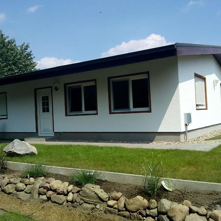 Behaglicher Bungalow Fuer Mensch Und Hund Barkhagen Luaran gambar