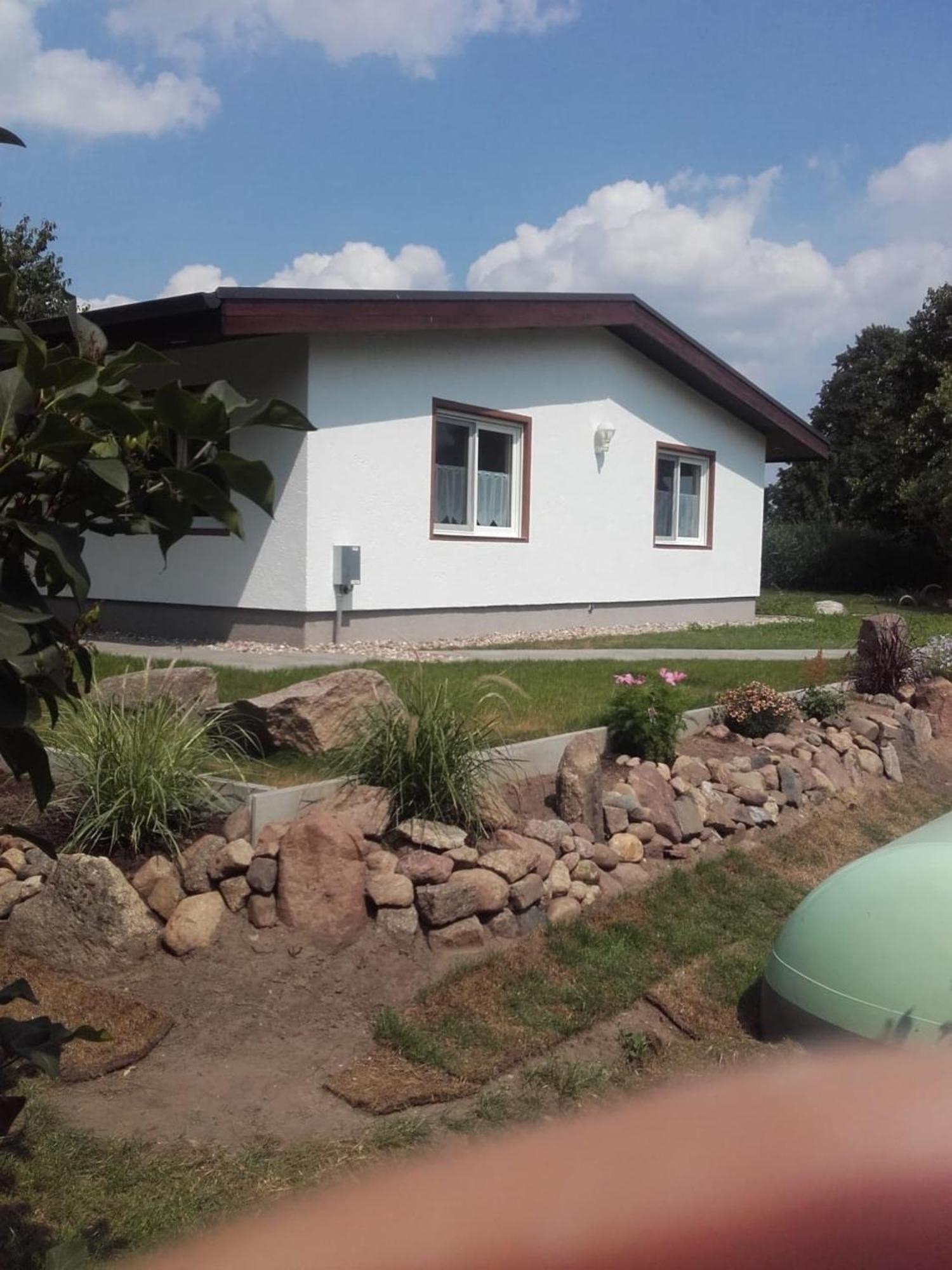 Behaglicher Bungalow Fuer Mensch Und Hund Barkhagen Luaran gambar