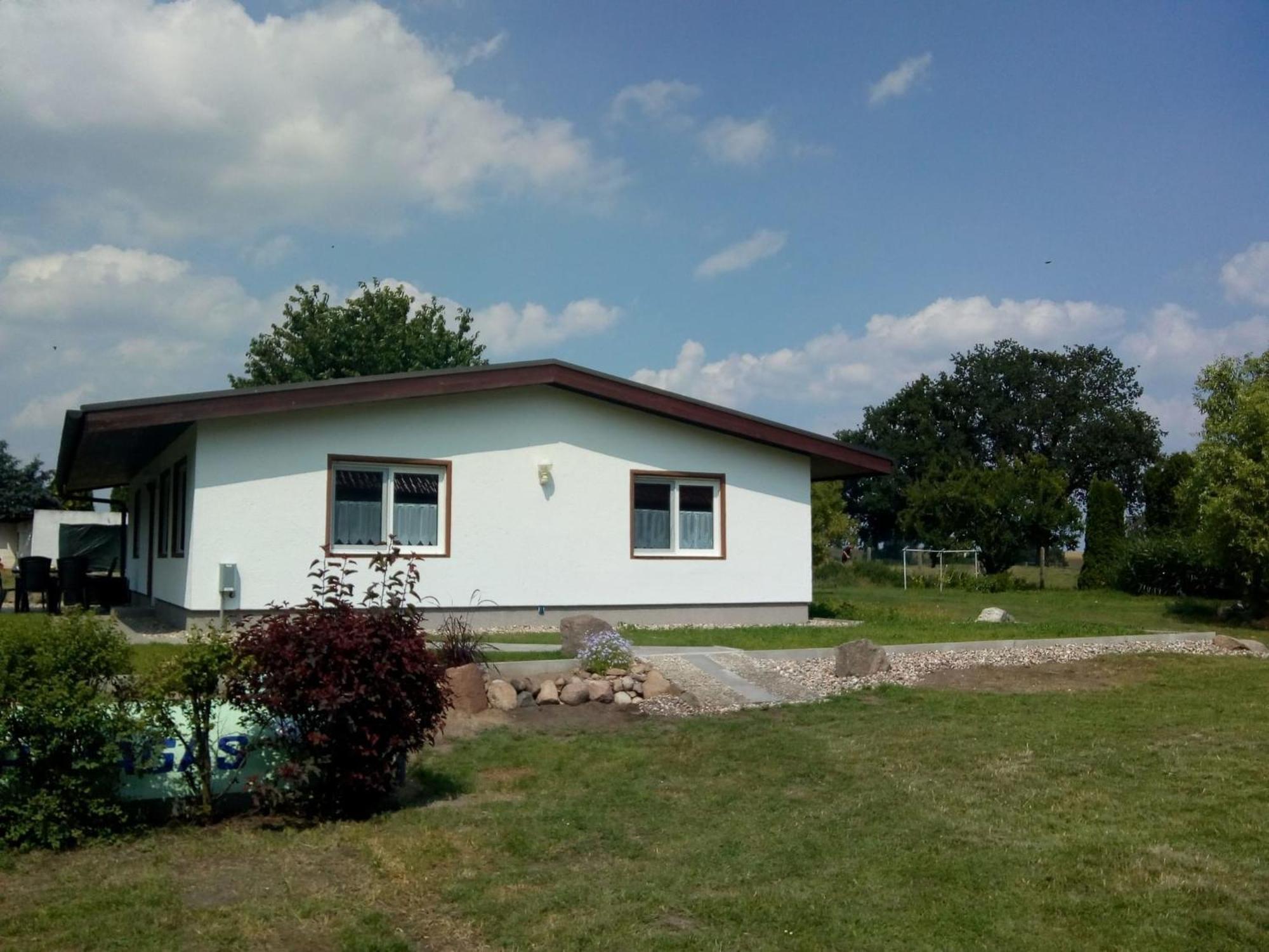 Behaglicher Bungalow Fuer Mensch Und Hund Barkhagen Luaran gambar