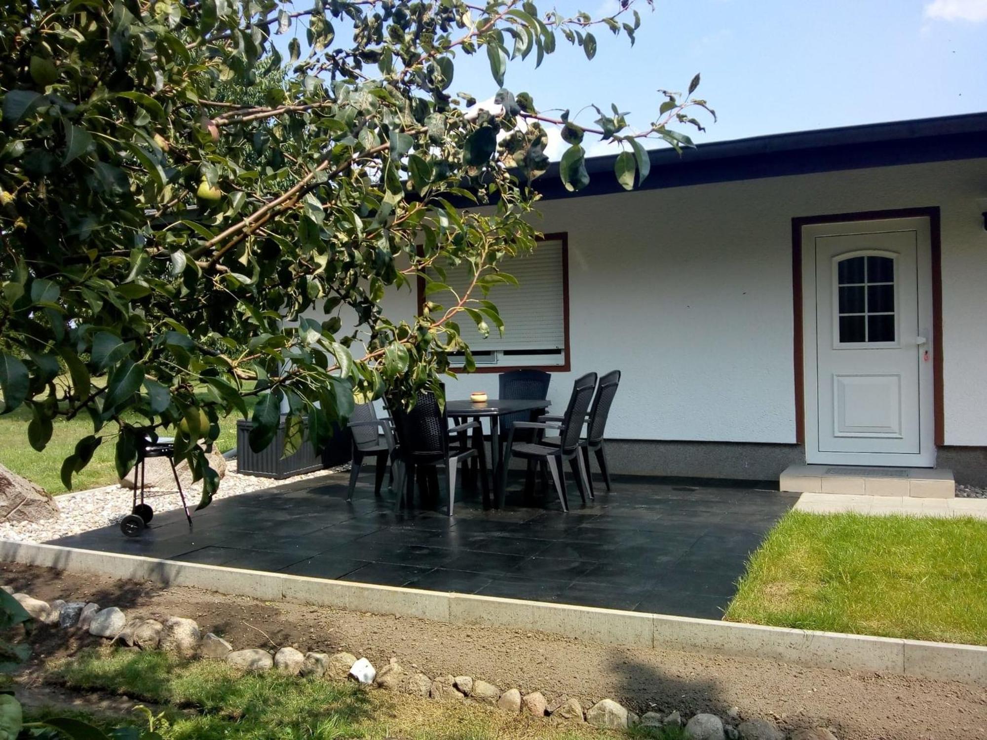 Behaglicher Bungalow Fuer Mensch Und Hund Barkhagen Luaran gambar